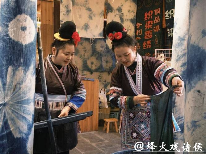 贵州千年侗寨非遗织就乡村振兴锦绣路