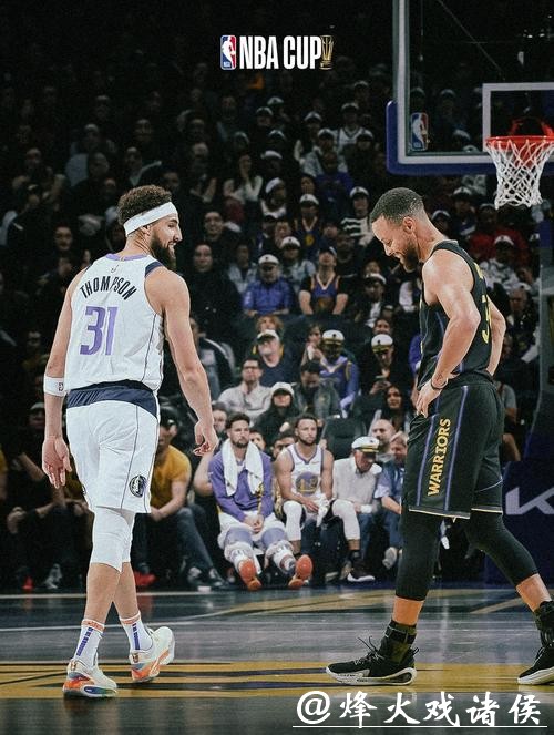 库里看球会盯汤普森?离队风波里的几件暖心小事 库里看球会盯汤普森?离队风波里的几件暖心小事